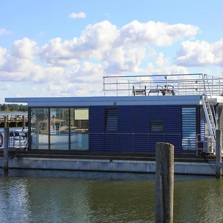Hausboot Schwimmendes Haus In Ribnitz-damgarten, Cleaning Included بوتيل ريبنيتس-دامغارتن